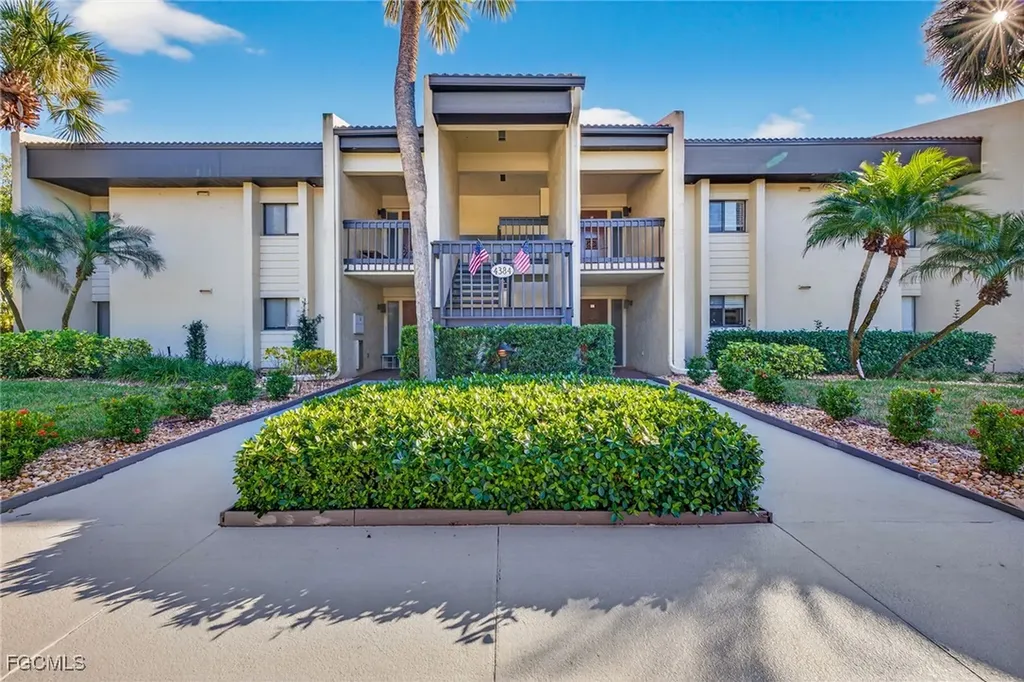 4384 Bowsprit Court Fort Myers FL 33919