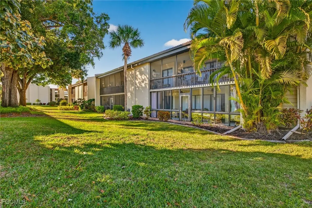 4384 Bowsprit Court Fort Myers FL 33919