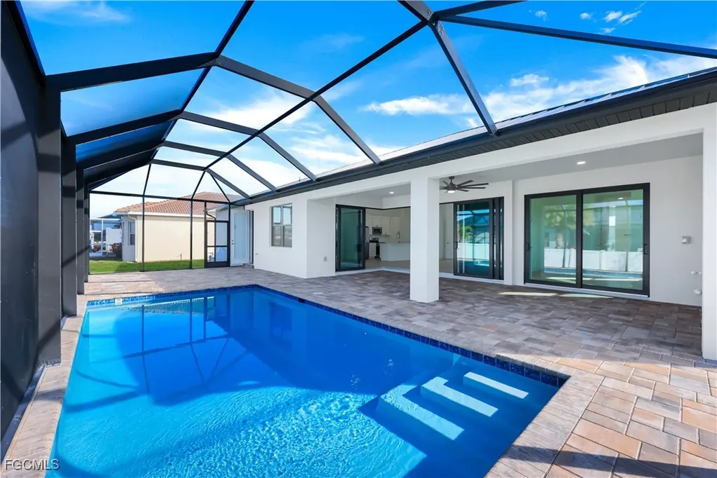 1600 NW 38th Avenue Cape Coral FL 33993