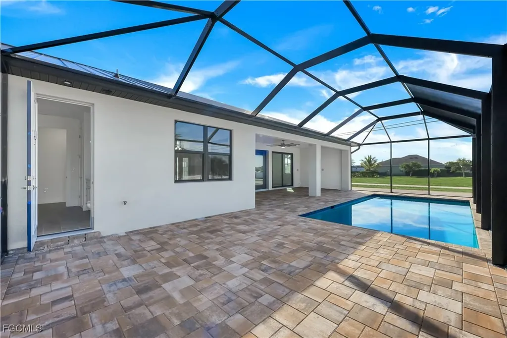 1600 NW 38th Avenue Cape Coral FL 33993