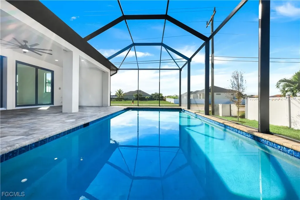 1600 NW 38th Avenue Cape Coral FL 33993