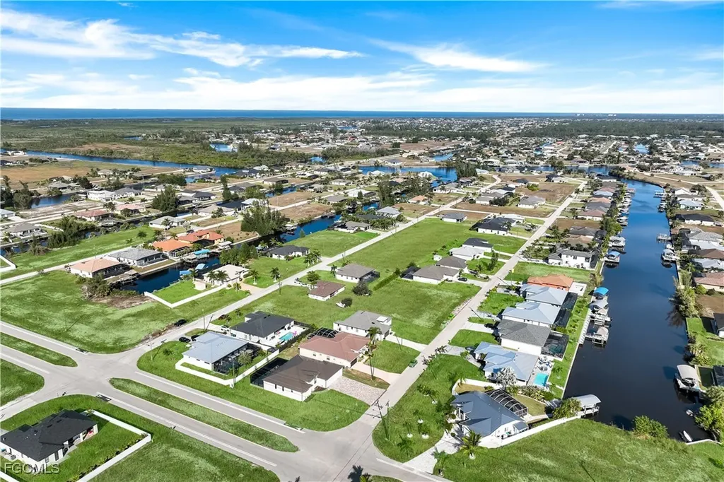 1600 NW 38th Avenue Cape Coral FL 33993