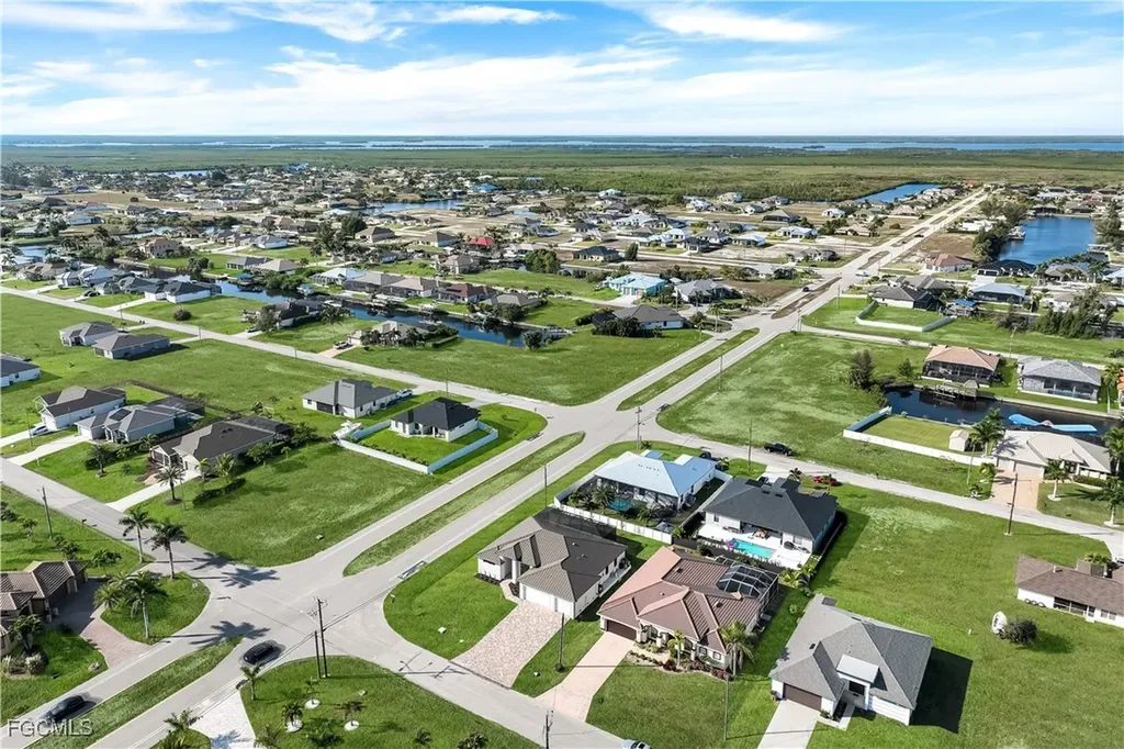 1600 NW 38th Avenue Cape Coral FL 33993