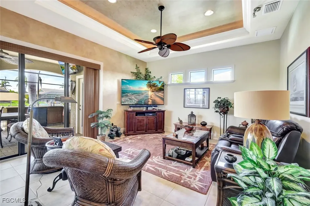 4536 SW 12th Place Cape Coral FL 33914