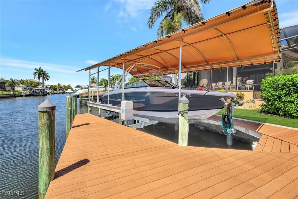4536 SW 12th Place Cape Coral FL 33914