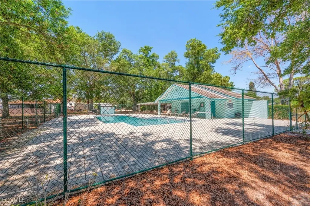 10746 Lemontree Court Lehigh Acres FL 33936