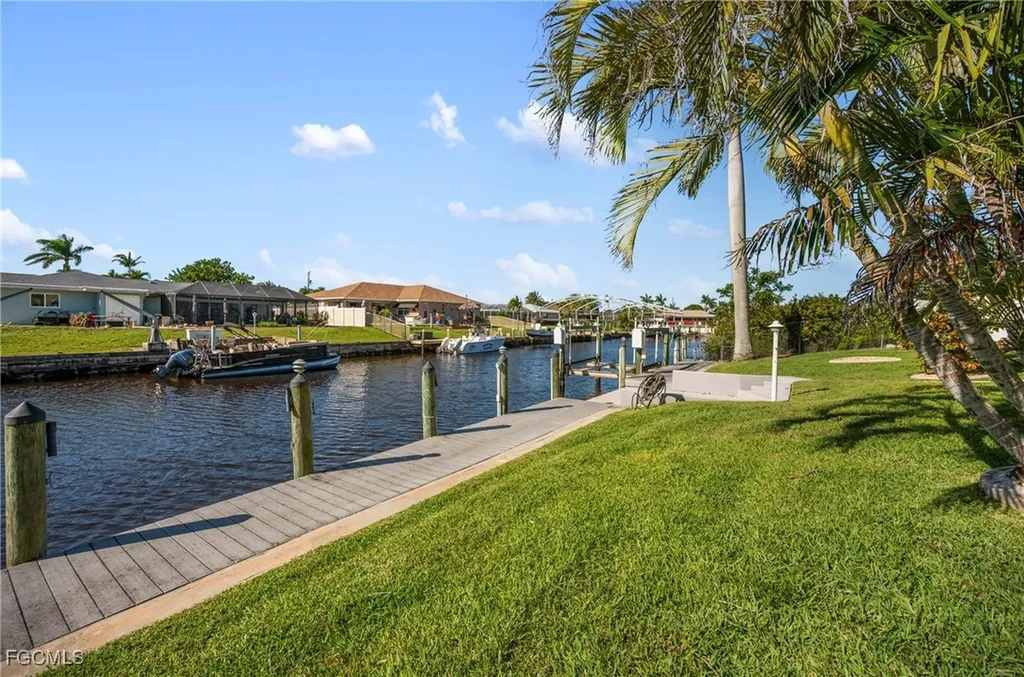 1936 SE 31st Terrace Cape Coral FL 33904