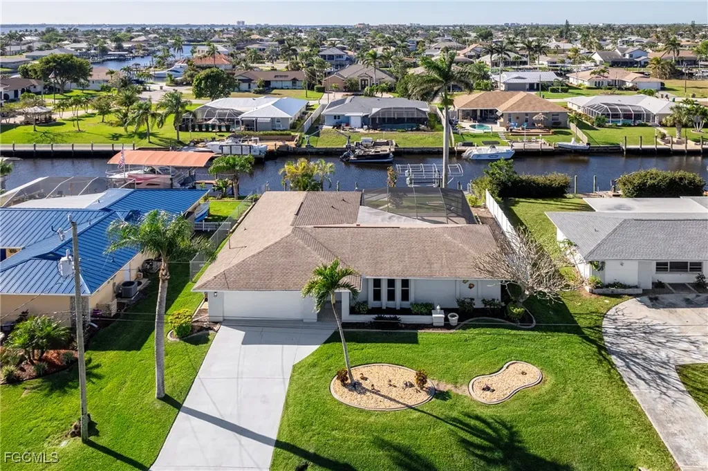 1936 SE 31st Terrace Cape Coral FL 33904