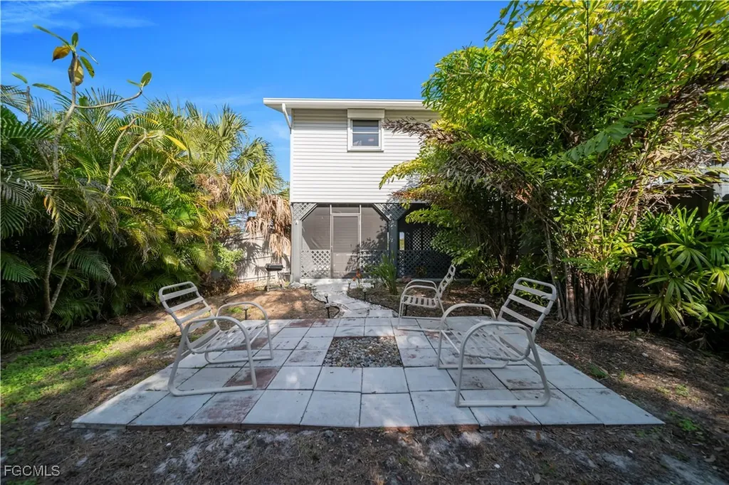 17324/17326 Whitewater Court Fort Myers Beach FL 33931