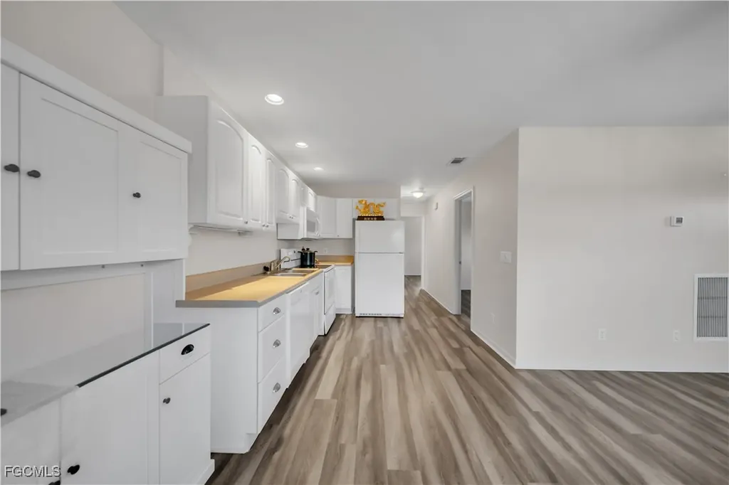 17324/17326 Whitewater Court Fort Myers Beach FL 33931