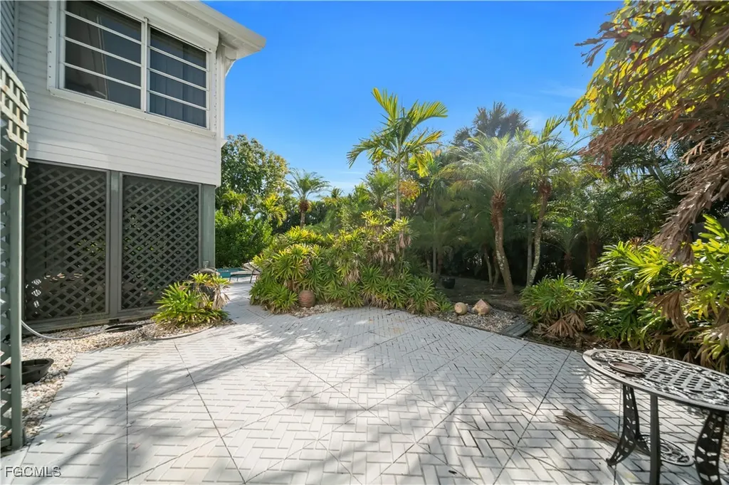 17324/17326 Whitewater Court Fort Myers Beach FL 33931