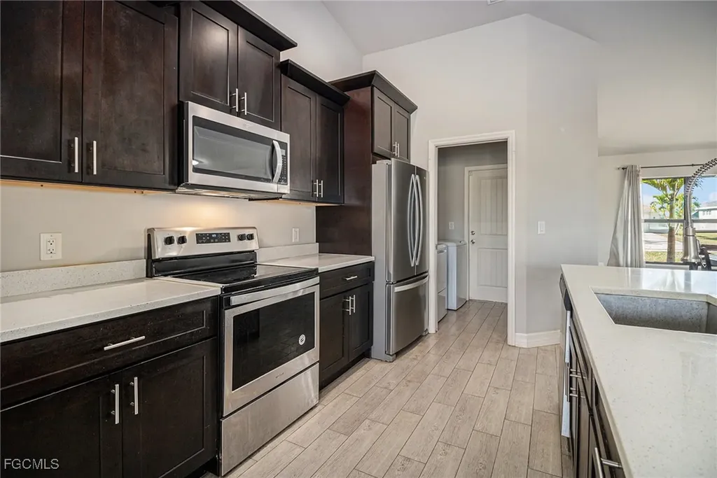 1509 NW 37th Avenue Cape Coral FL 33993