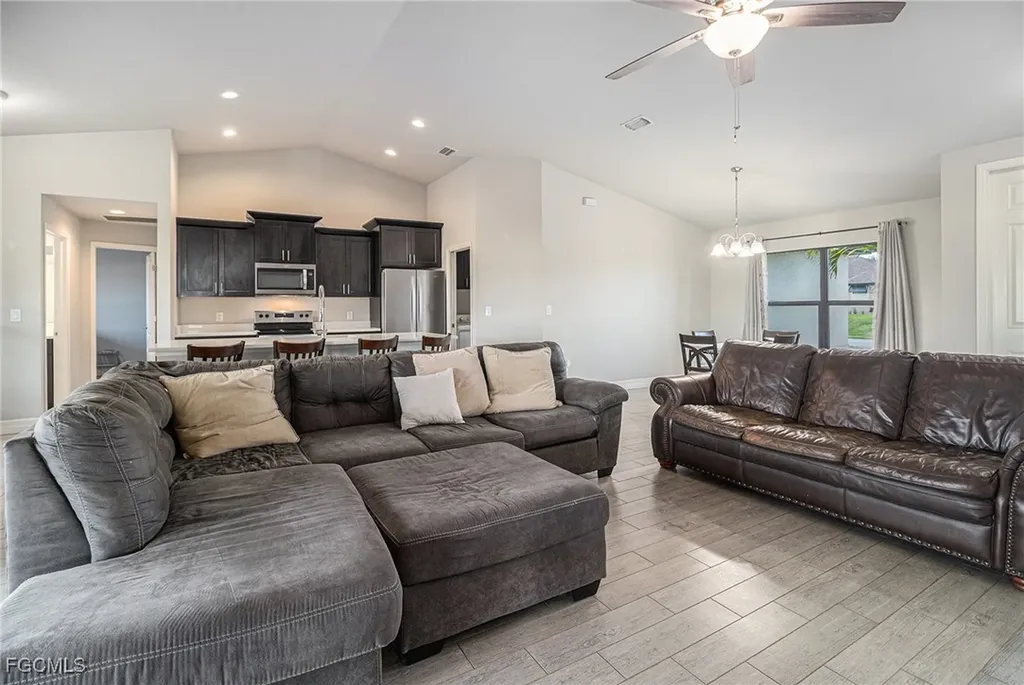 1509 NW 37th Avenue Cape Coral FL 33993