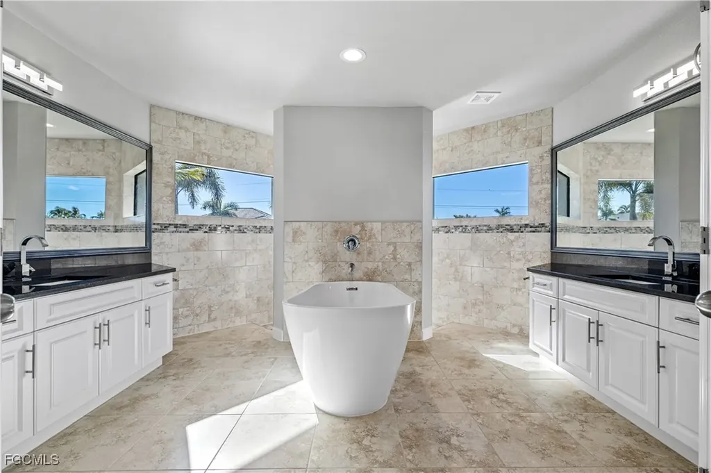 2115 SW 52nd Terrace Cape Coral FL 33914