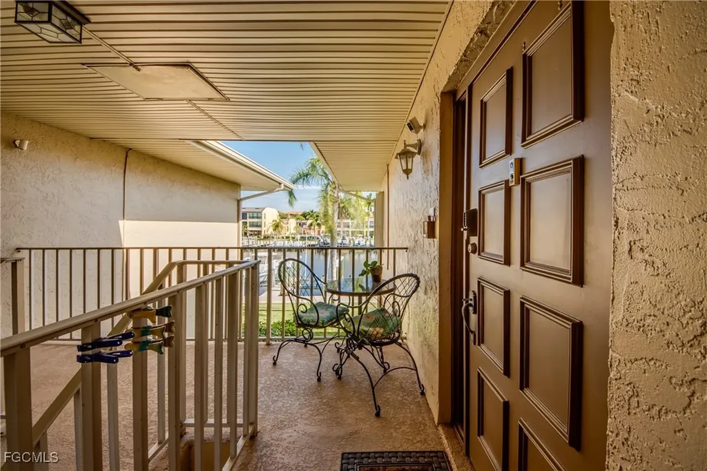 4025 SE 19th Place Cape Coral FL 33904