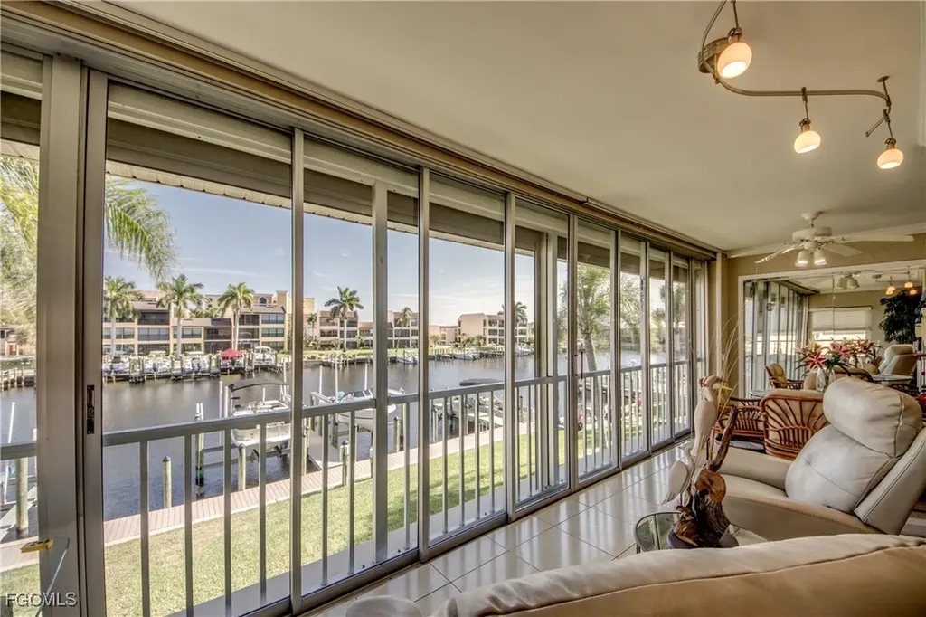 4025 SE 19th Place Cape Coral FL 33904