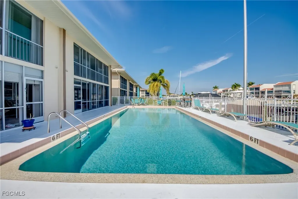 4025 SE 19th Place Cape Coral FL 33904