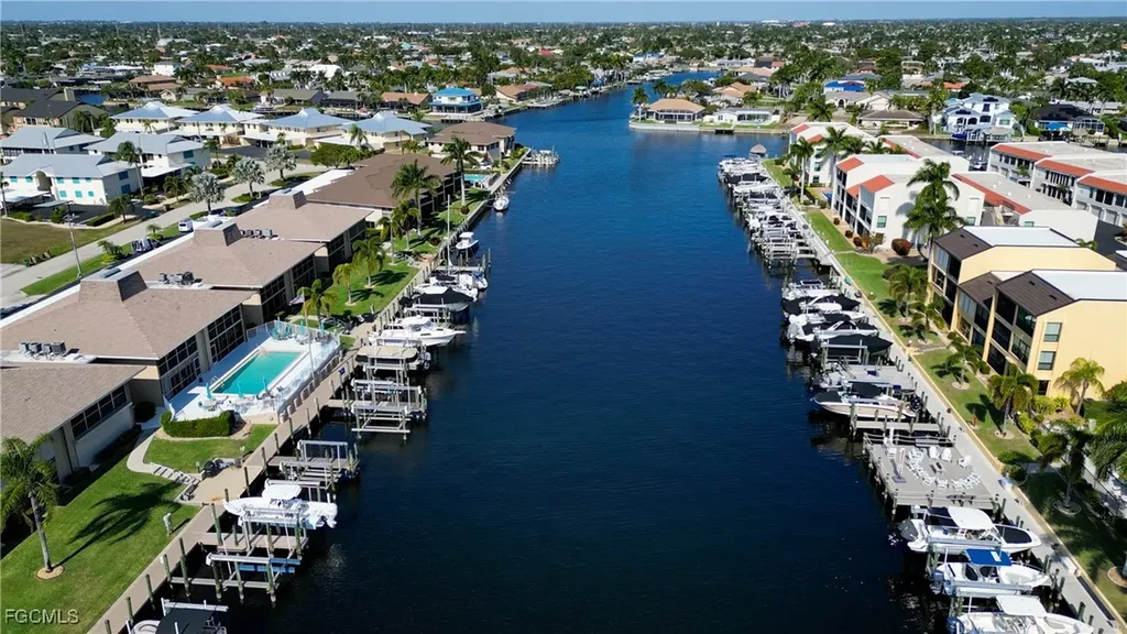 4025 SE 19th Place Cape Coral FL 33904