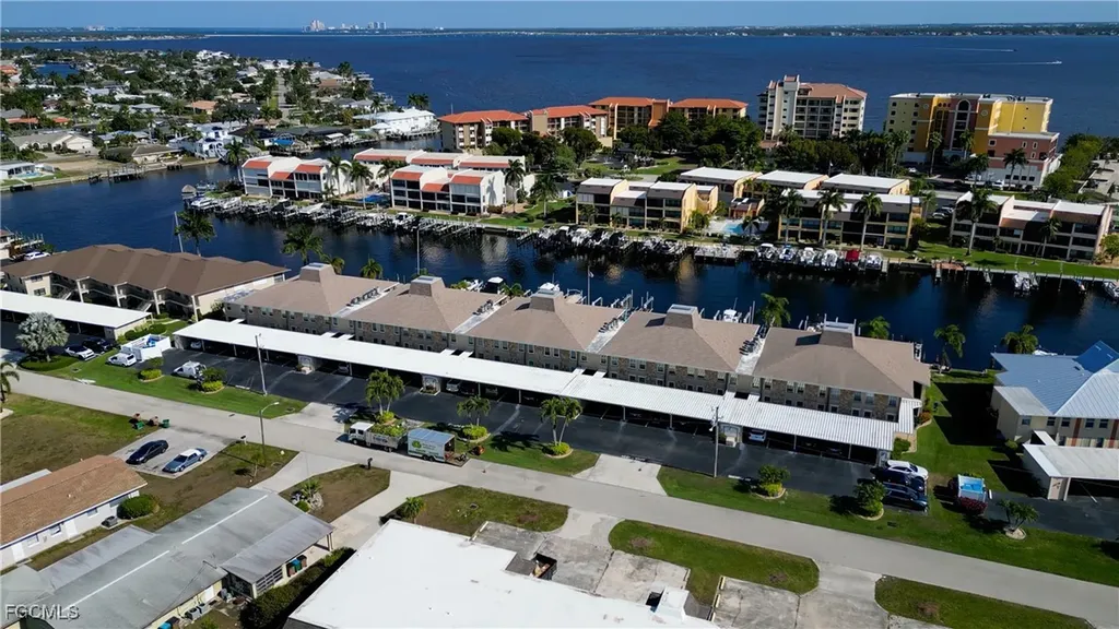 4025 SE 19th Place Cape Coral FL 33904