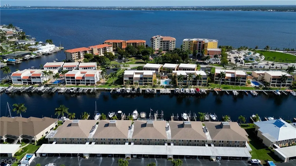 4025 SE 19th Place Cape Coral FL 33904