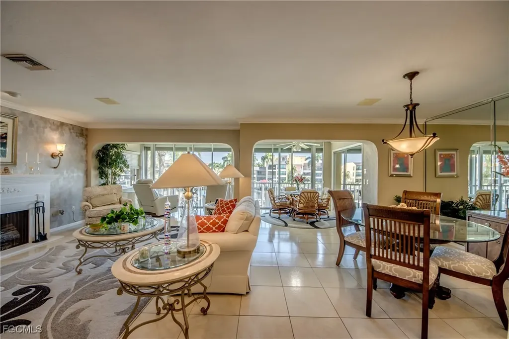 4025 SE 19th Place Cape Coral FL 33904