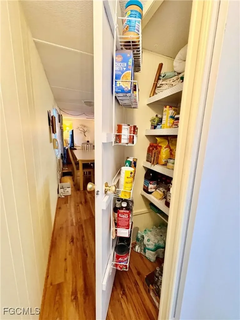 622 Vista Drive North Fort Myers FL 33917