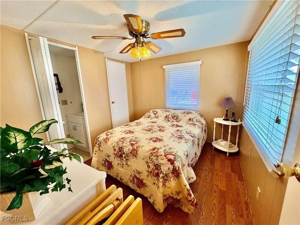 622 Vista Drive North Fort Myers FL 33917