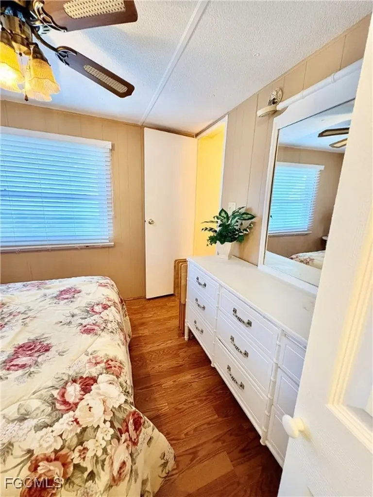 622 Vista Drive North Fort Myers FL 33917