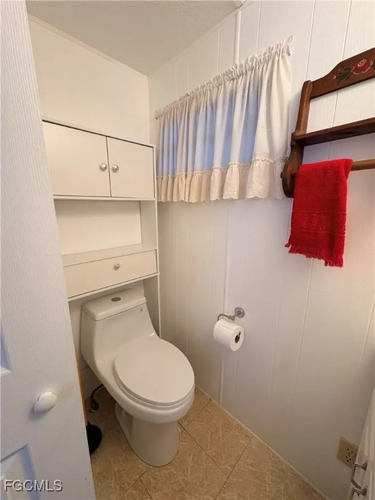 622 Vista Drive North Fort Myers FL 33917