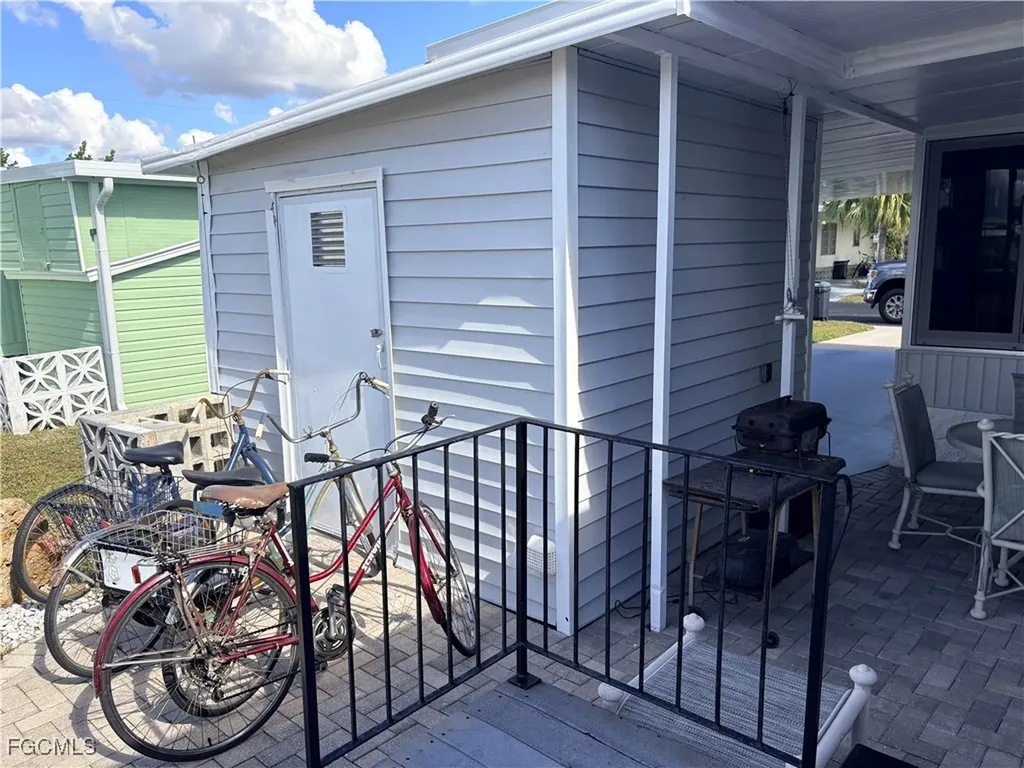 622 Vista Drive North Fort Myers FL 33917