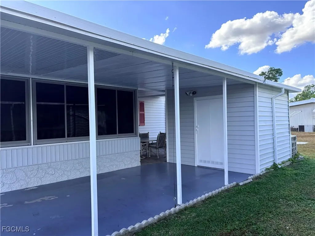 622 Vista Drive North Fort Myers FL 33917