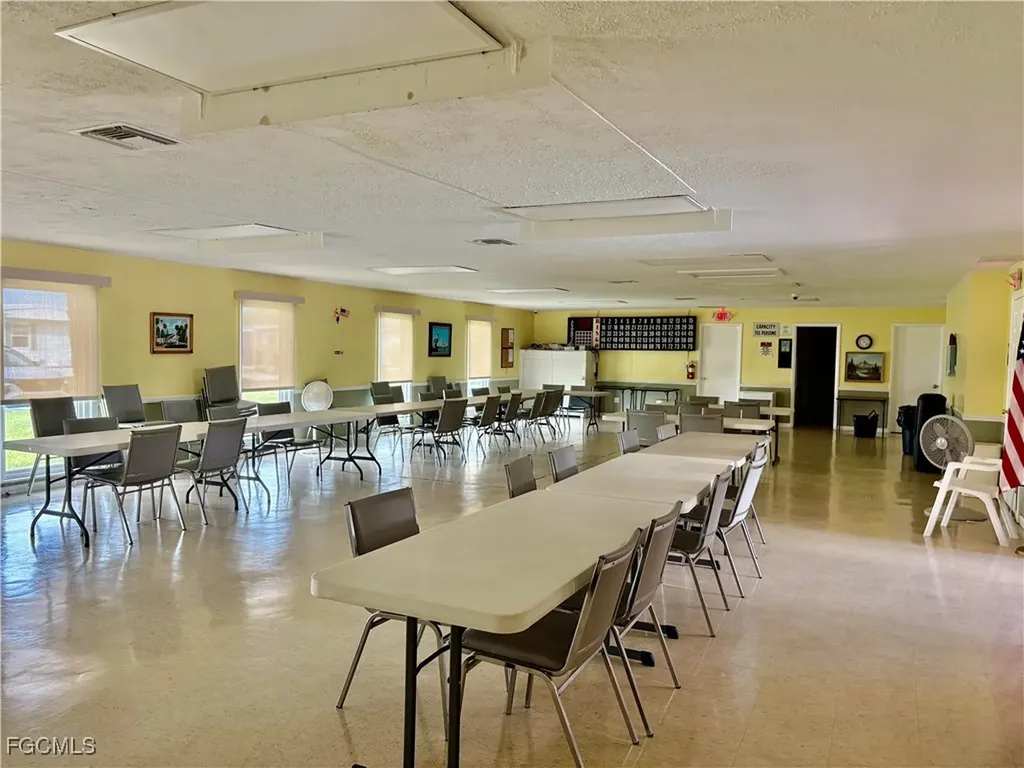 622 Vista Drive North Fort Myers FL 33917