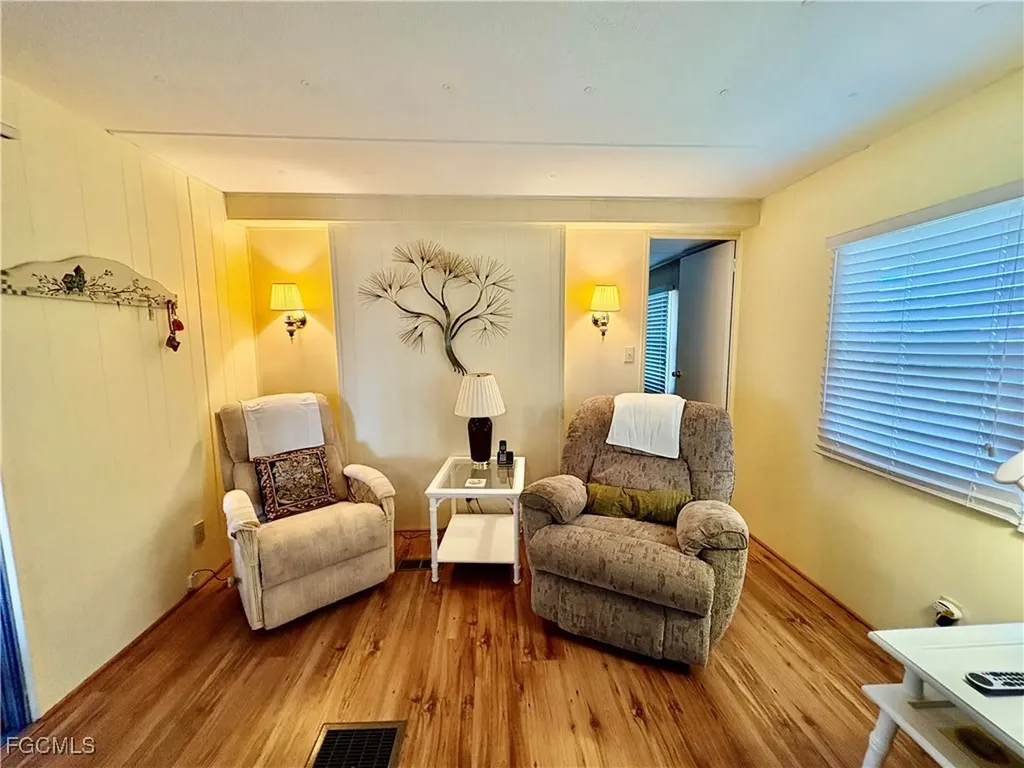 622 Vista Drive North Fort Myers FL 33917