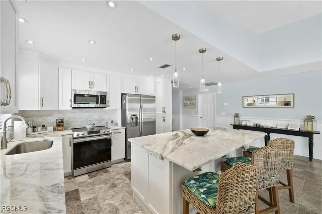 521 102nd Avenue N Naples FL 34108