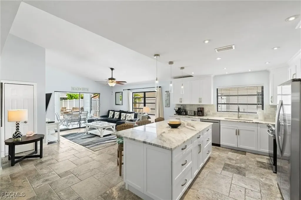 521 102nd Avenue N Naples FL 34108