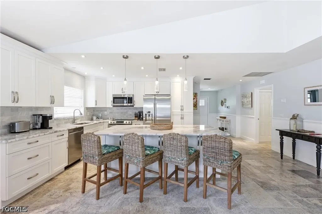 521 102nd Avenue N Naples FL 34108