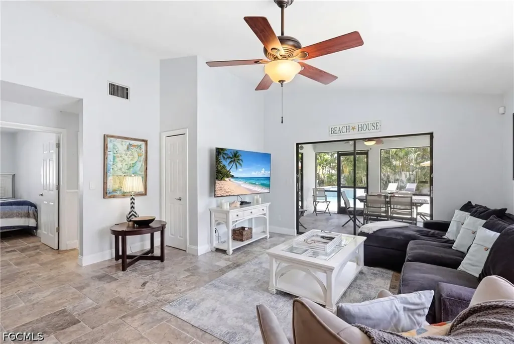 521 102nd Avenue N Naples FL 34108