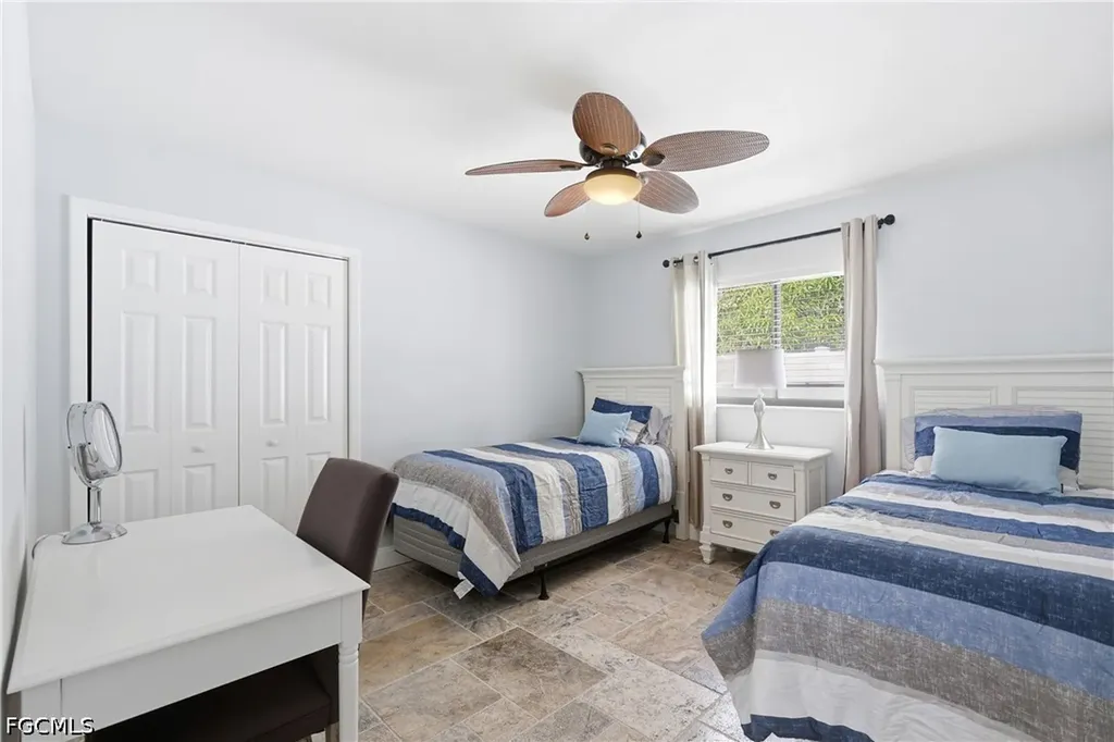 521 102nd Avenue N Naples FL 34108