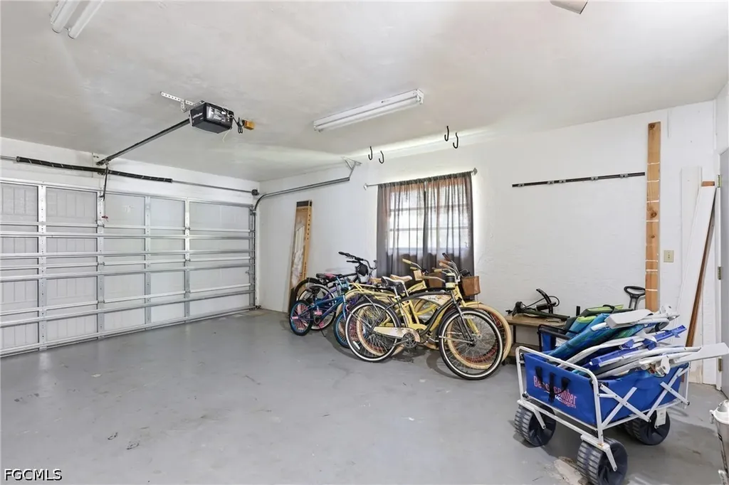 521 102nd Avenue N Naples FL 34108