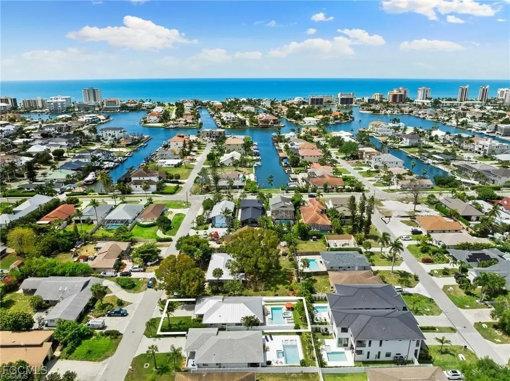 521 102nd Avenue N Naples FL 34108