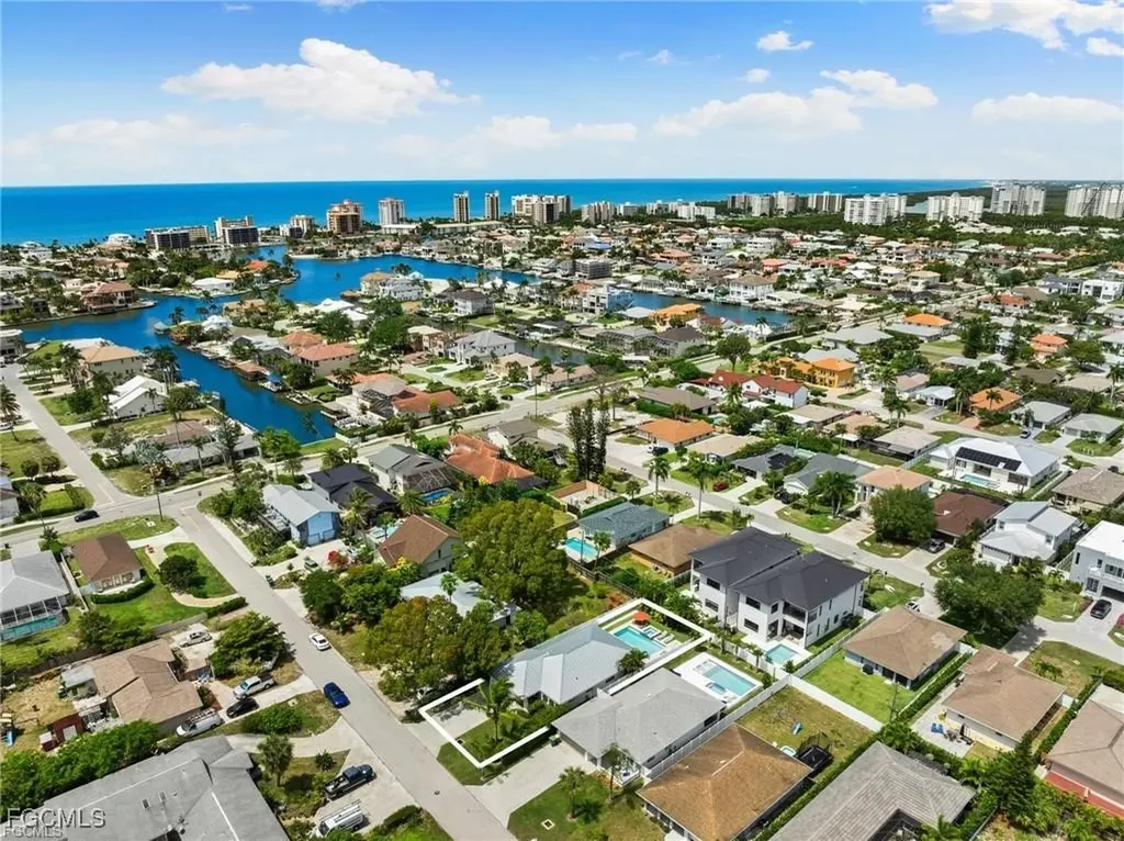 521 102nd Avenue N Naples FL 34108
