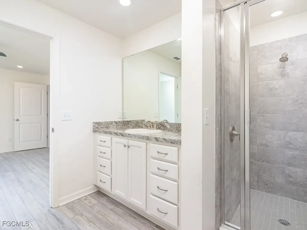 327 Kismet Parkway E Cape Coral FL 33909