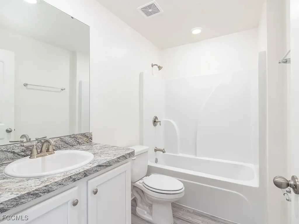 327 Kismet Parkway E Cape Coral FL 33909