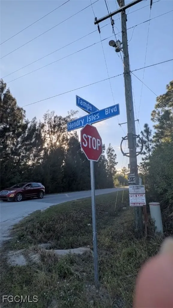 2402 Tampa Avenue Clewiston FL 33440