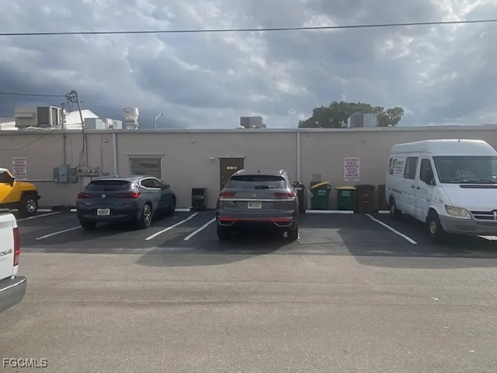 1615 SE 47th Terrace Cape Coral FL 33904