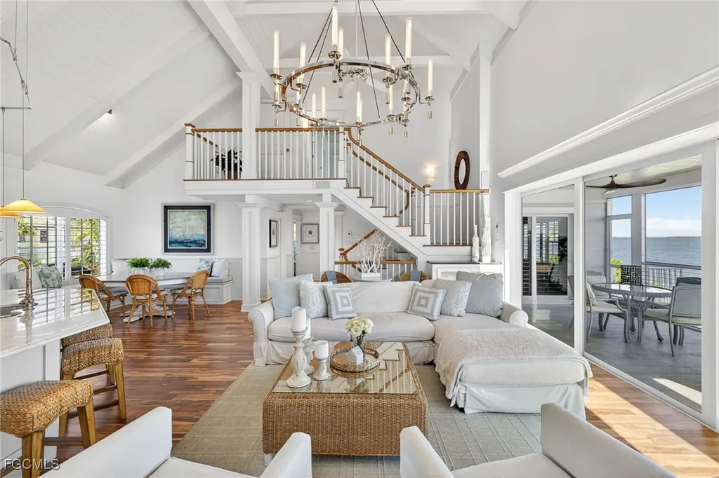 1212 Isabel Drive Sanibel FL 33957