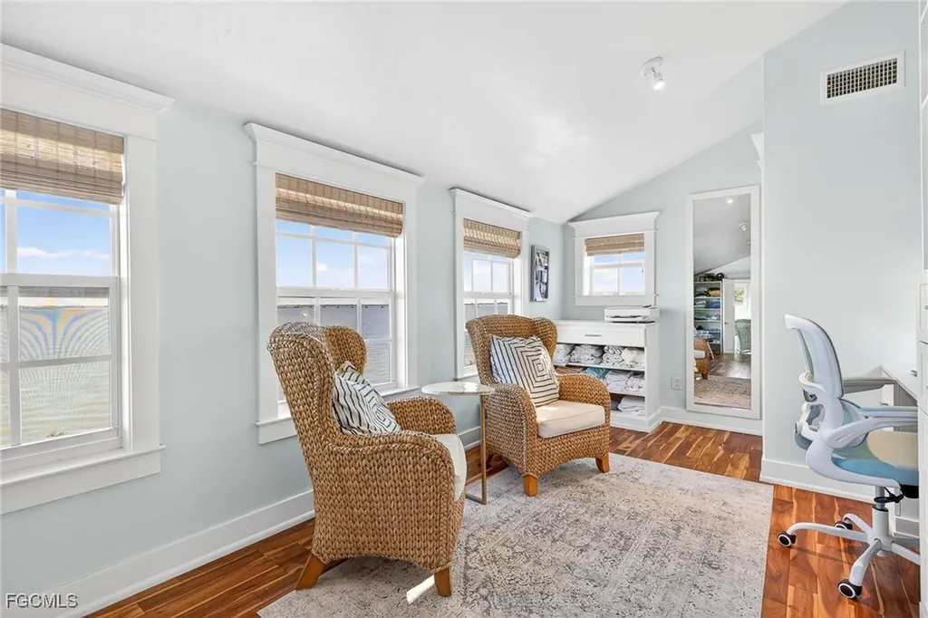 1212 Isabel Drive Sanibel FL 33957