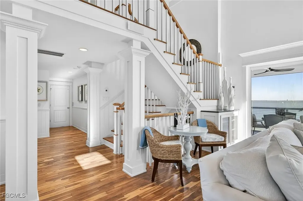 1212 Isabel Drive Sanibel FL 33957