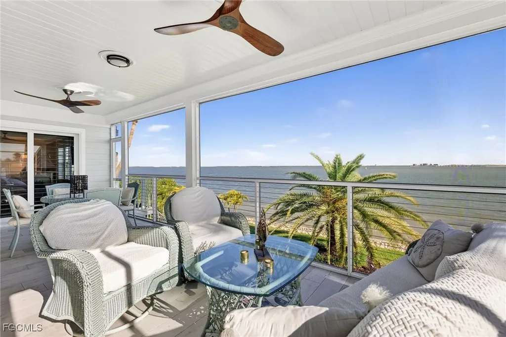 1212 Isabel Drive Sanibel FL 33957