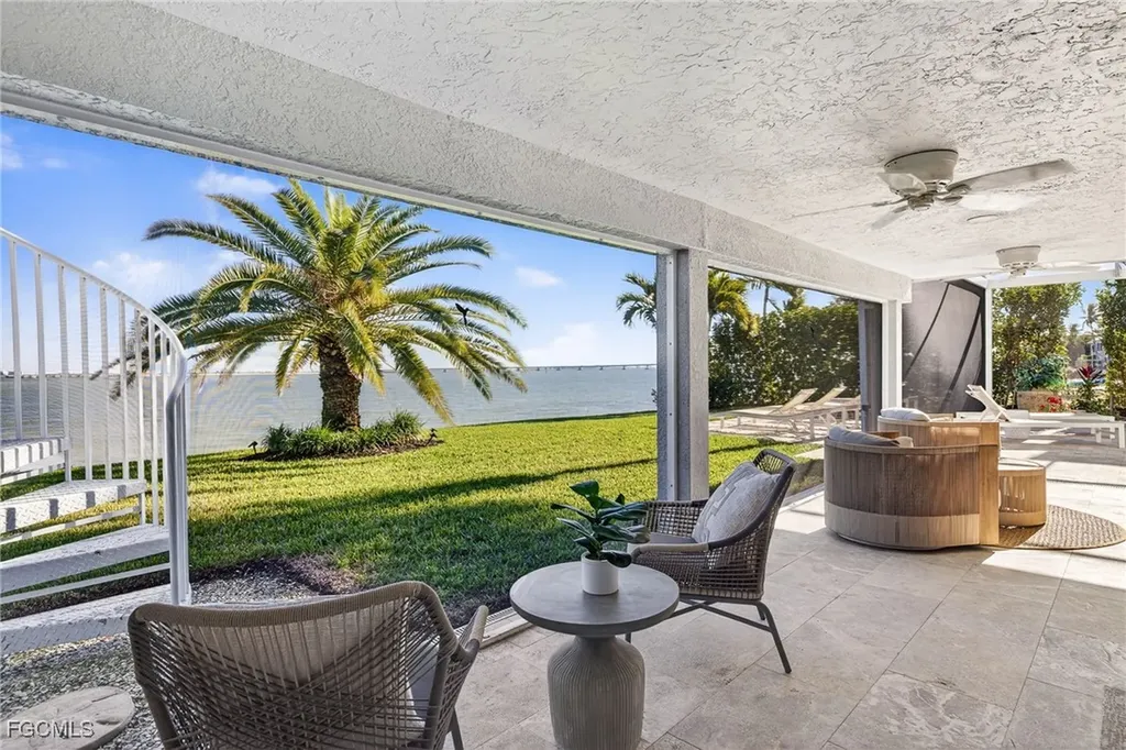 1212 Isabel Drive Sanibel FL 33957